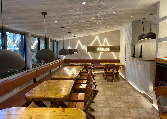 Altitude Guest House Ranca